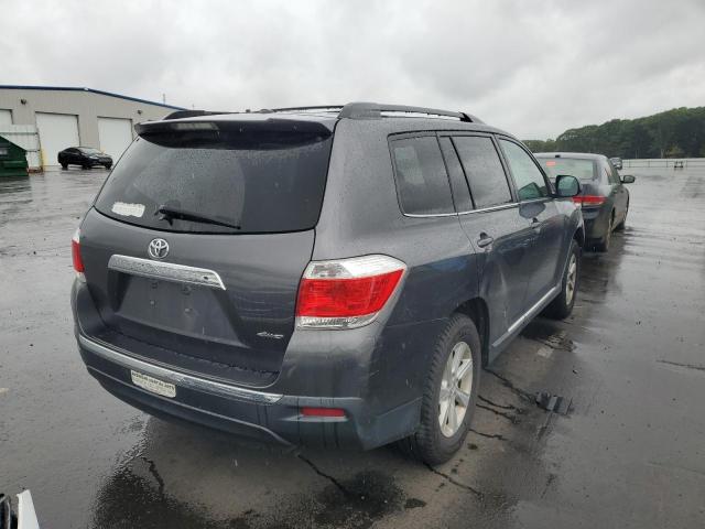 Photo 4 from auction – 2012 TOYOTA HIGHLANDER with VIN 5TDBK3EH2CS161860