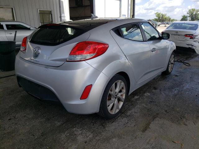 صورة رقم 4 من المزاد - 2016 HYUNDAI VELOSTER مع VIN KMHTC6AD4GU257637