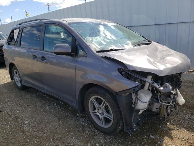 TOYOTA SIENNA L 2018 with VIN 5TDZZ3DC6JS921656 - Photo from auction