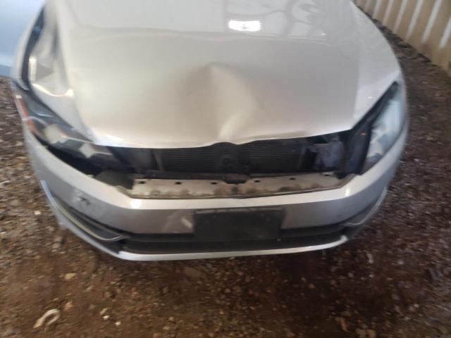 Photo 9 from auction – 2014 VOLKSWAGEN PASSAT S with VIN 1VWAS7A30EC039089