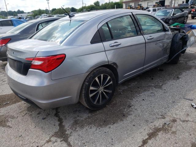 Photo 4 from auction – 2013 CHRYSLER 200 TOURIN with VIN 1C3CCBBG8DN720489