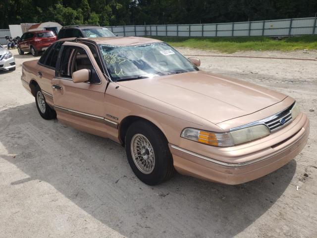 FORD CROWN VICT 1994 with VIN 2FALP74W2RX128454 - Photo from auction