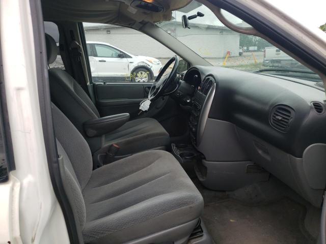 Photo 5 from auction – 2005 CHRYSLER TOWN & COU with VIN 2C4GP54L65R247435