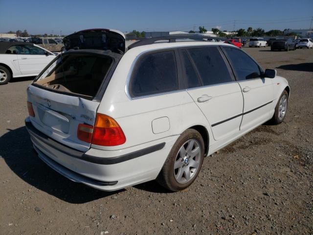 Photo 4 from auction – 2003 BMW 325 XIT with VIN WBAEP33453PF01656