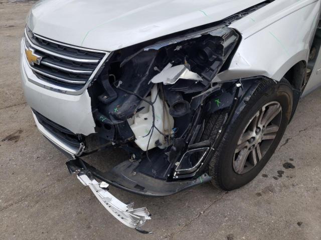 Photo 9 from auction – 2017 CHEVROLET TRAVERSE L with VIN 1GNKRGKD3HJ151225