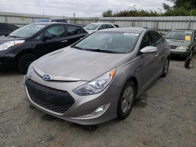 Photo 2 from auction – 2012 HYUNDAI SONATA HYB with VIN KMHEC4A43CA030478