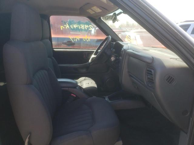 Photo 5 from auction – 2005 CHEVROLET BLAZER with VIN 1GNCT18X15K120016