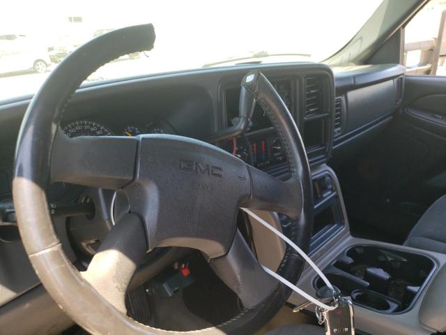 Photo 9 from auction – 2005 GMC NEW SIERRA with VIN 2GTEC13T951294891