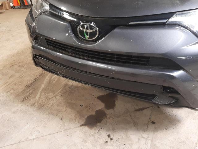 Photo 9 from auction – 2017 TOYOTA RAV4 LE with VIN JTMBFREV6HJ128393