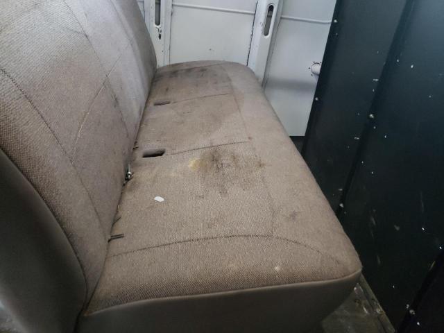 Photo 6 from auction – 2011 CHEVROLET EXPRESS G2 with VIN 1GCWGFCAXB1128577