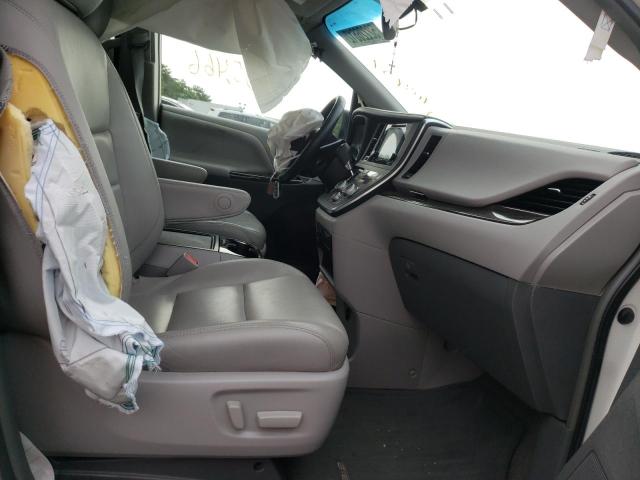 Photo 5 from auction – 2015 TOYOTA SIENNA XLE with VIN 5TDDK3DC9FS103151