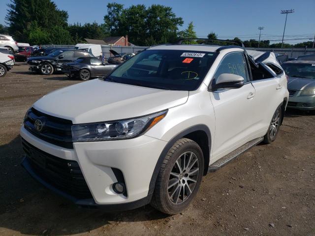 Photo 2 from auction – 2018 TOYOTA HIGHLANDER with VIN 5TDJZRFH5JS492373