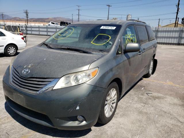 Photo 2 from auction – 2011 TOYOTA SIENNA XLE with VIN 5TDYK3DC1BS162545