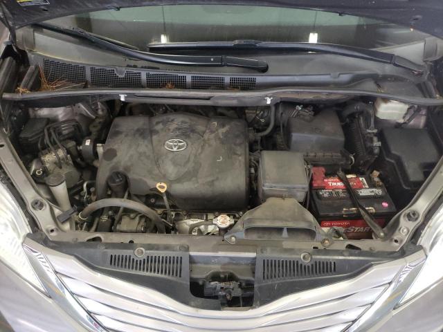 Photo 7 from auction – 2017 TOYOTA SIENNA XLE with VIN 5TDYZ3DC8HS808779