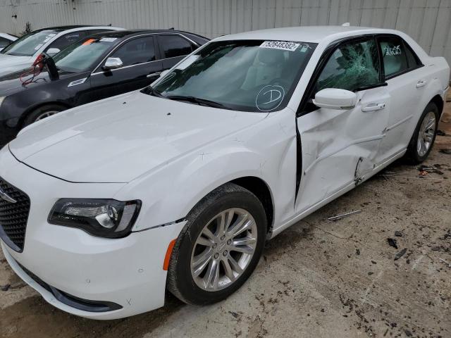 Фото 9 с аукциона – 2017 CHRYSLER 300 S с VIN 2C3CCABG1HH526637