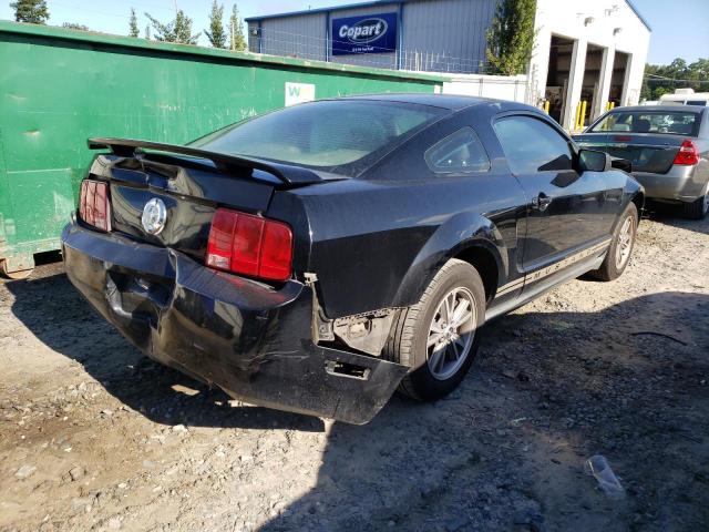 Photo 4 from auction – 2005 FORD MUSTANG with VIN 1ZVFT80N855143202