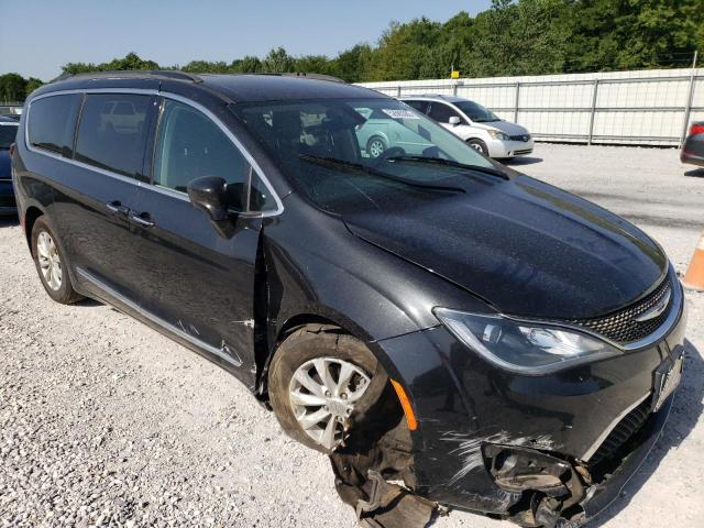 CHRYSLER PACIFICA T 2017 with VIN 2C4RC1BG5HR524826 - Photo from auction