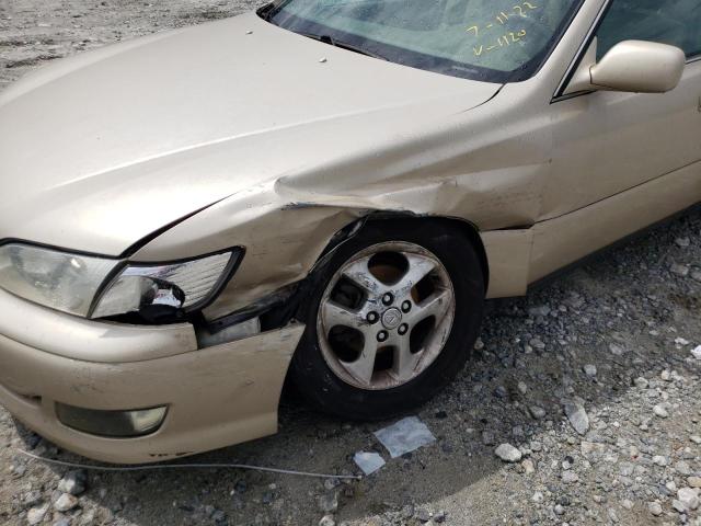 Photo 9 from auction – 2000 LEXUS ES 300 with VIN JT8BF28G9Y0241120