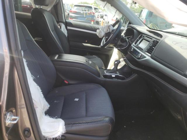 Photo 5 from auction – 2015 TOYOTA HIGHLANDER with VIN 5TDZKRFH2FS115112