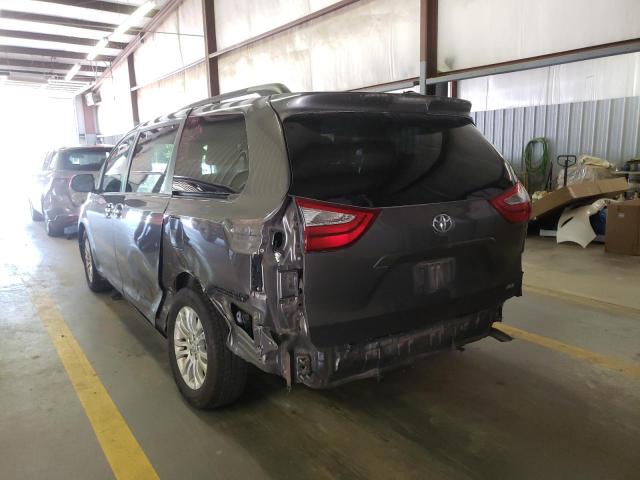 Photo 3 from auction – 2017 TOYOTA SIENNA XLE with VIN 5TDYZ3DC8HS808779