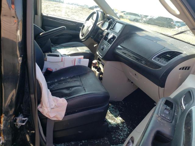 Photo 5 from auction – 2015 CHRYSLER TOWN & COU with VIN 2C4RC1BG6FR662887