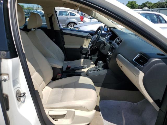 Photo 5 from auction – 2012 VOLKSWAGEN JETTA SEL with VIN 3VWLP7AJ9CM304824