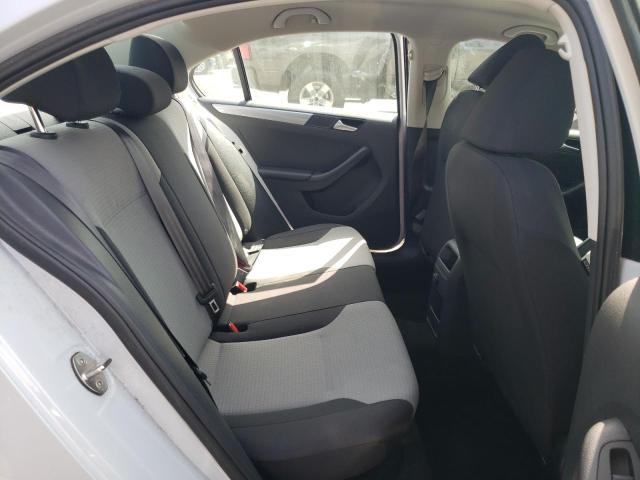 Photo 6 from auction – 2017 VOLKSWAGEN JETTA S with VIN 3VW2B7AJ0HM374892