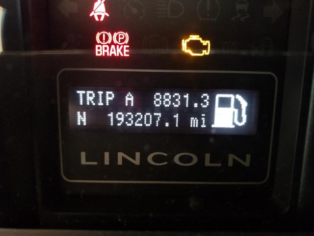 Photo 8 from auction – 2010 LINCOLN NAVIGATOR with VIN 5LMJJ2J50AEJ04864