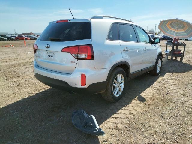 Photo 4 from auction – 2015 KIA SORENTO LX with VIN 5XYKT3A61FG640760