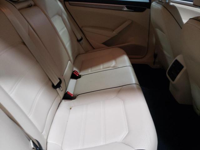 Photo 6 from auction – 2016 VOLKSWAGEN PASSAT SE with VIN 1VWBT7A38GC009682