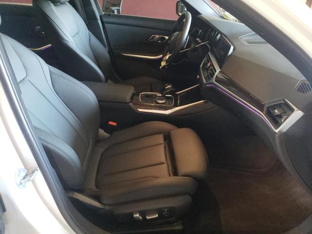 Photo 5 from auction – 2020 BMW 330XI with VIN 3MW5R7J03L8B34205