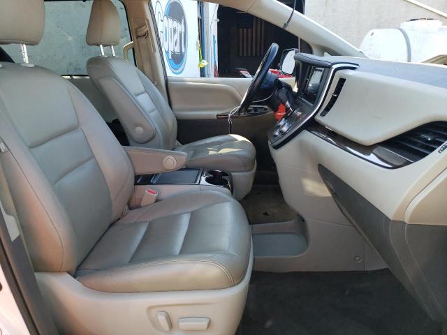 Photo 5 from auction – 2015 TOYOTA SIENNA XLE with VIN 5TDYK3DC2FS688186