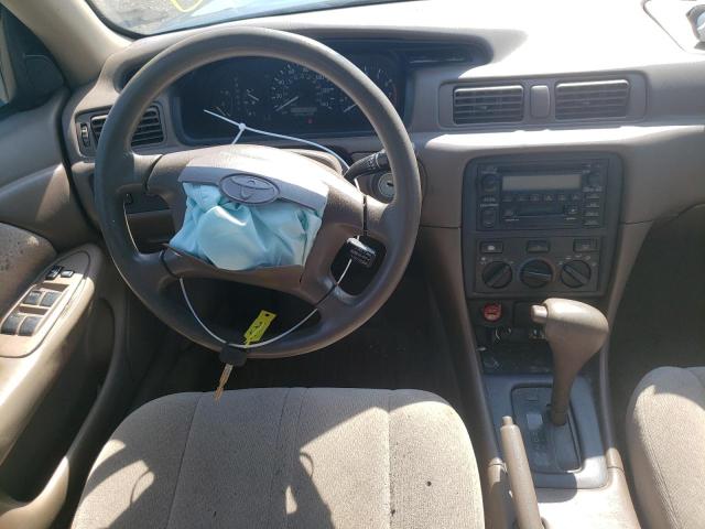 Photo 9 from auction – 2000 TOYOTA CAMRY LE with VIN 4T1BF22K6YU946069
