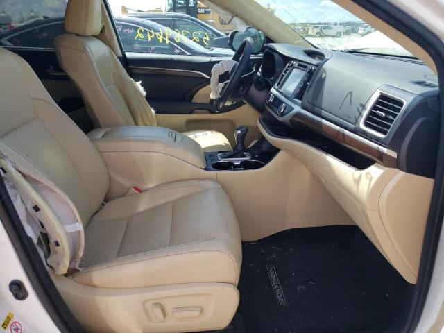 Photo 5 from auction – 2016 TOYOTA HIGHLANDER with VIN 5TDYKRFH4GS171260