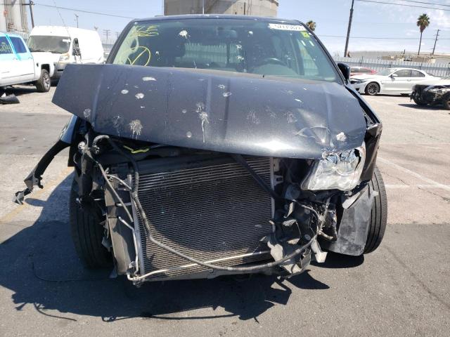 Photo 9 from auction – 2016 CHRYSLER TOWN & COU with VIN 2C4RC1BG5GR292369