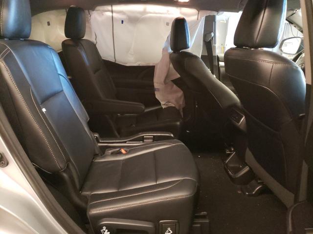 Photo 6 from auction – 2018 TOYOTA HIGHLANDER with VIN 5TDJZRFHXJS560246