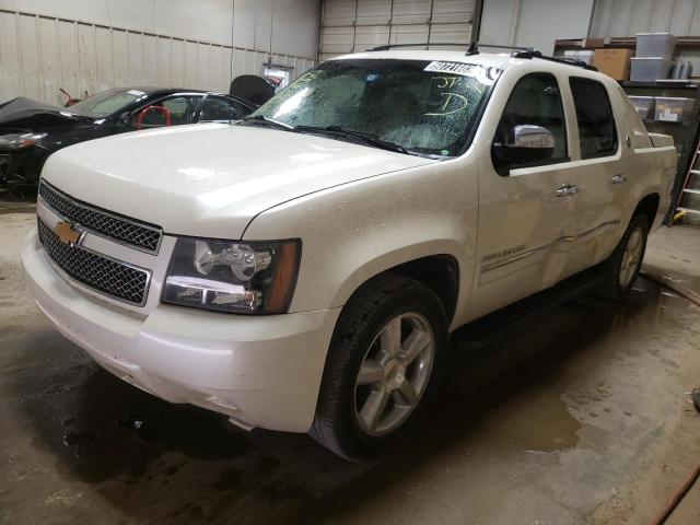 Photo 2 from auction – 2013 CHEVROLET AVALANCHE with VIN 3GNTKGE76DG121405