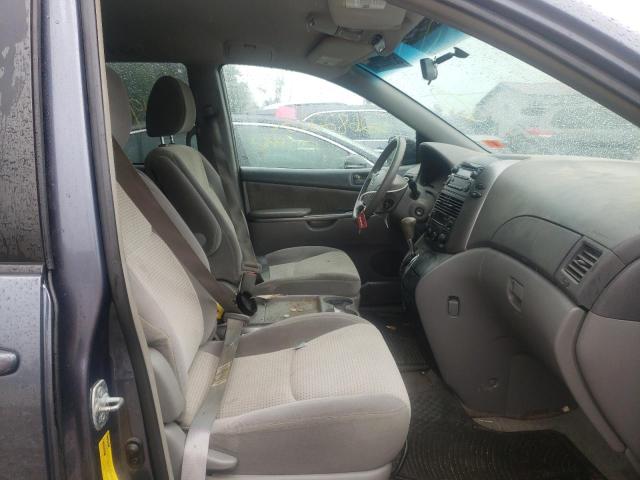 Photo 5 from auction – 2010 TOYOTA SIENNA CE with VIN 5TDKK4CC5AS301975