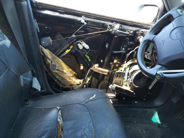 Photo 9 from auction – 1996 LEXUS LS 400 with VIN JT8BH22FXT0052303