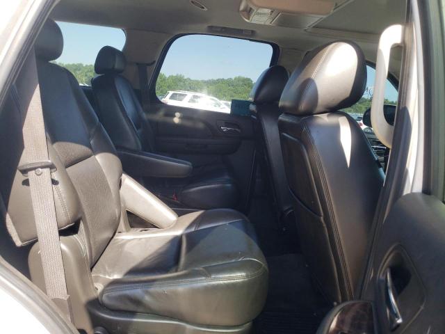 Photo 6 from auction – 2010 GMC YUKON DENA with VIN 1GKUKEEF5AR234352