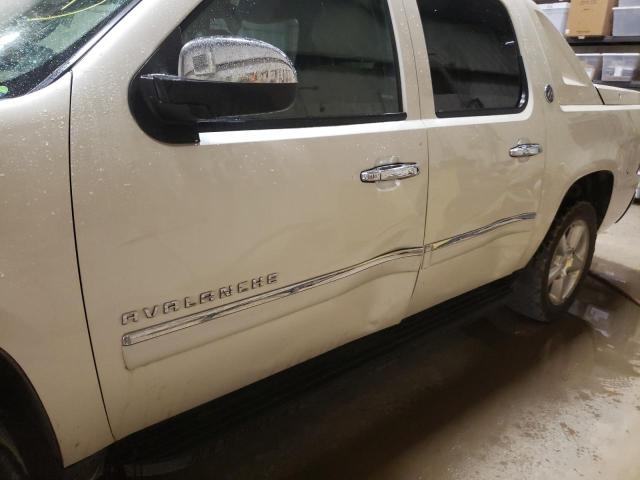 Photo 9 from auction – 2013 CHEVROLET AVALANCHE with VIN 3GNTKGE76DG121405