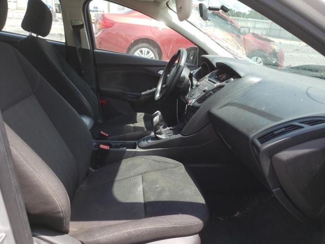 Foto 5 de la subasta – 2015 FORD FOCUS SE con VIN 1FADP3K21FL288895