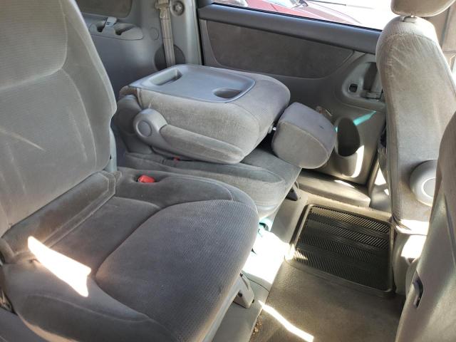 Photo 6 from auction – 2004 TOYOTA SIENNA CE with VIN 5TDZA23C64S074595