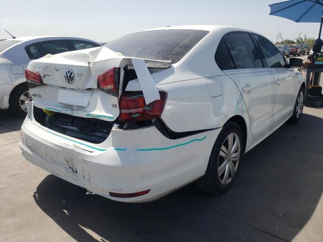 Photo 4 from auction – 2017 VOLKSWAGEN JETTA S with VIN 3VW2B7AJXHM400219