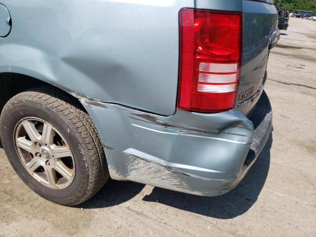 Photo 9 from auction – 2008 CHRYSLER TOWN & COU with VIN 2A8HR54P78R774530