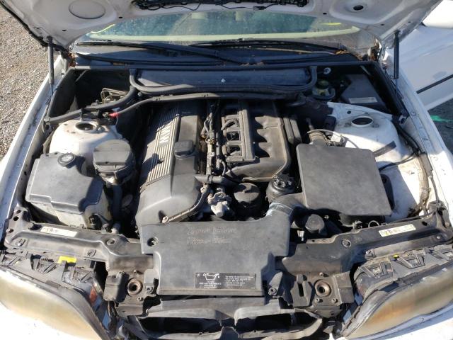 Photo 7 from auction – 2003 BMW 325 XIT with VIN WBAEP33453PF01656