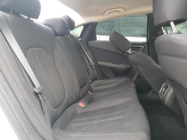 Photo 6 from auction – 2015 CHRYSLER 200 LIMITE with VIN 1C3CCCAB4FN654778
