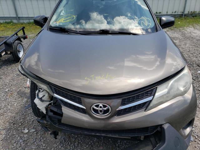Photo 7 from auction – 2013 TOYOTA RAV4 LE with VIN JTMBFREV7D5008993