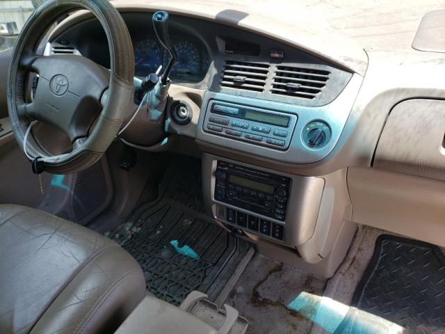 Photo 9 from auction – 2001 TOYOTA SIENNA LE with VIN 4T3ZF13C81U390845