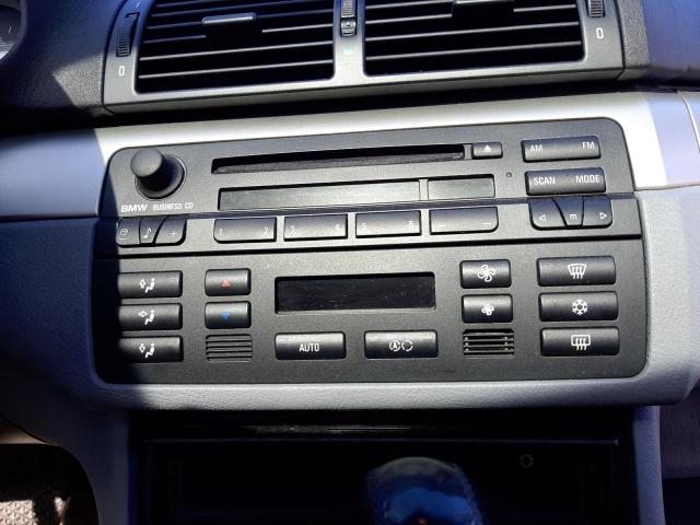 Photo 9 from auction – 2004 BMW 325 IS SUL with VIN WBAAZ33494KP90822